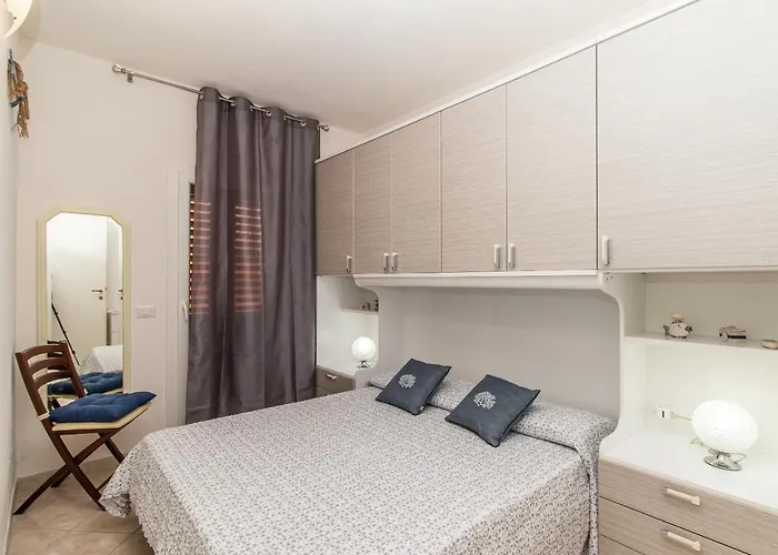 Frisaia F3 * Isola Rossa (Sassari)